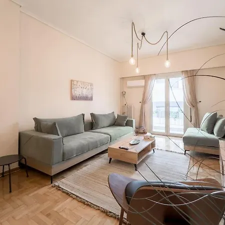 Spacious Urban Apt In The Heart Of Athens Exterior photo