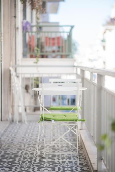 Spacious Urban In The Heart Of Apartment Athens