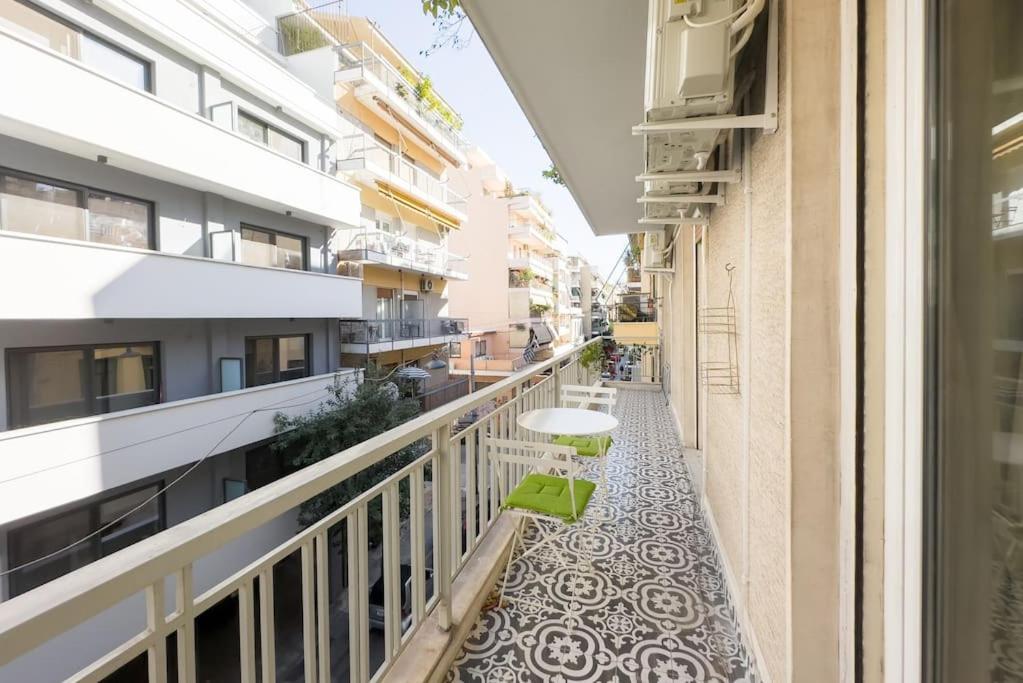 Apartment Spacious Urban In The Heart Of *
