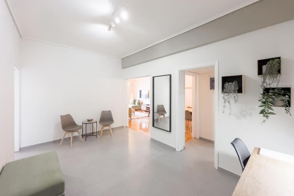 Apartment Spacious Urban In The Heart Of *