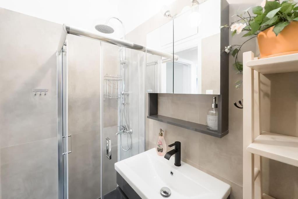Apartment Spacious Urban In The Heart Of Athens