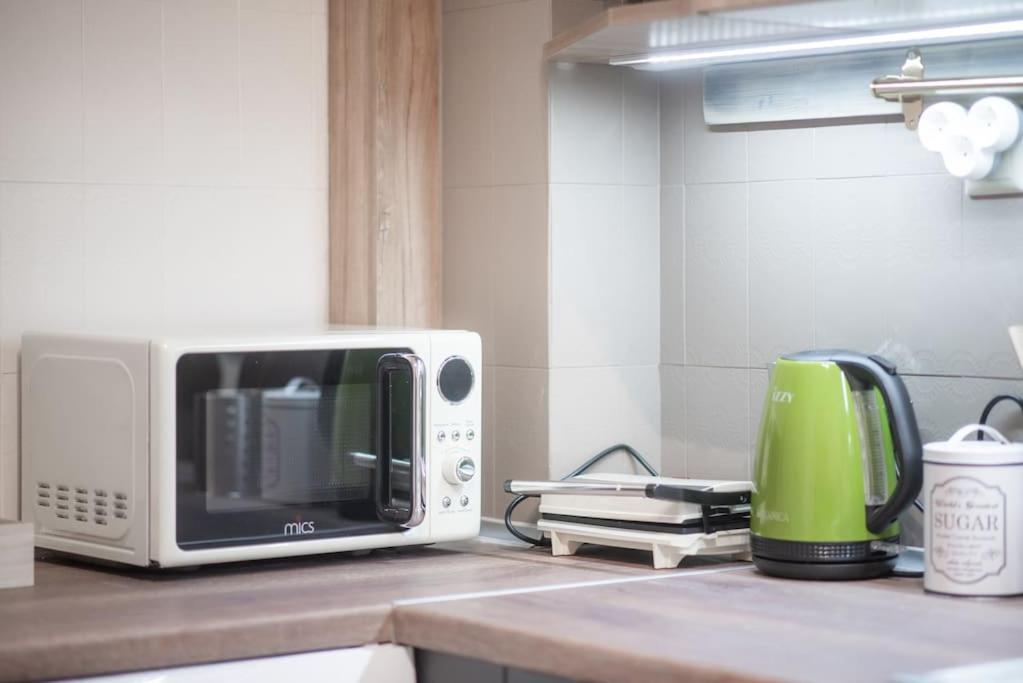 Spacious Urban In The Heart Of Apartment Athens